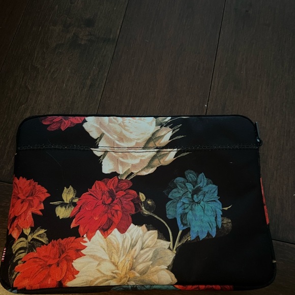 Herschel’s anchor sleeve - Picture 3 of 3